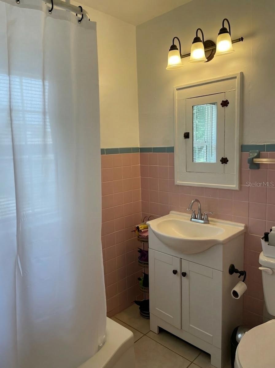 Image 10 of 22 For 1601 11 Street N