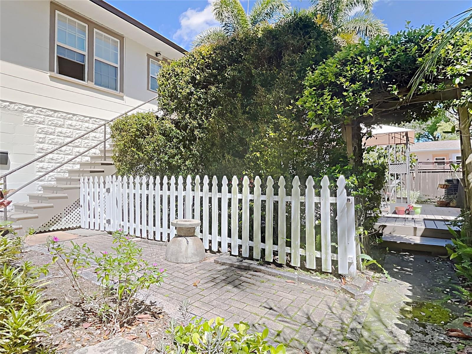 Image 2 of 22 For 1601 11 Street N