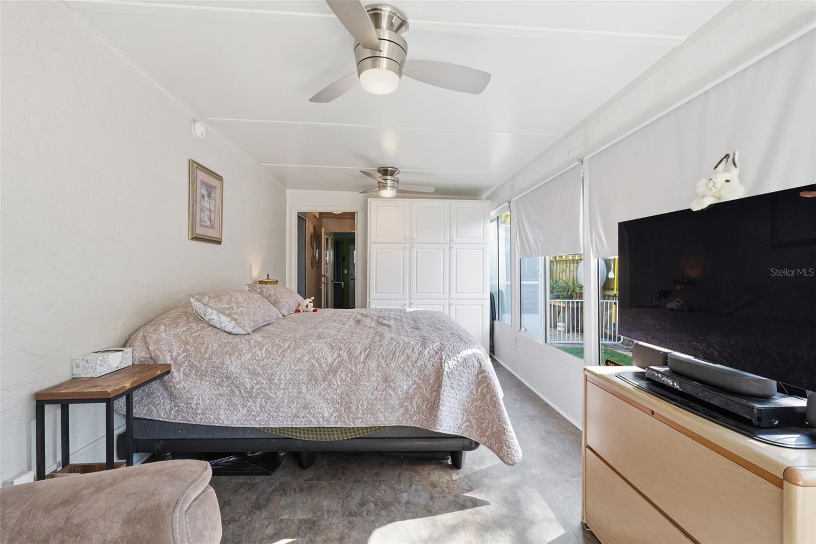 Image 18 of 30 For 155 6th Street Ne