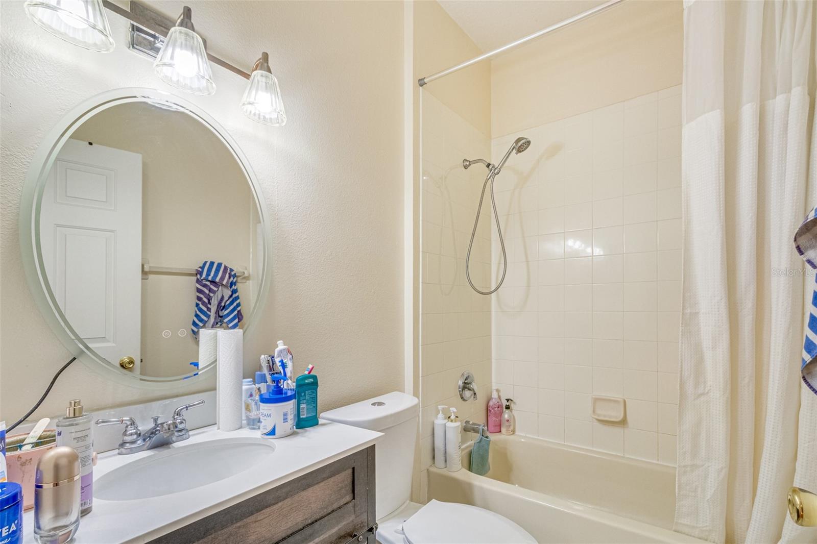 Image 16 of 31 For 763 Star Pointe Drive