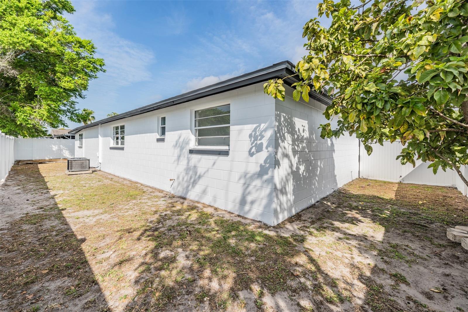 Image 27 of 40 For 8702 Friendship Court