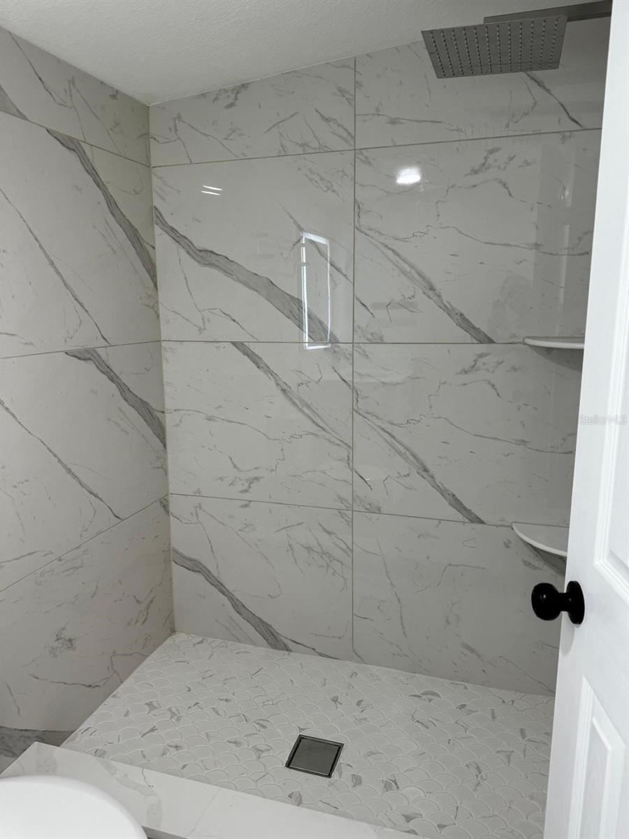 Image 34 of 40 For 8702 Friendship Court