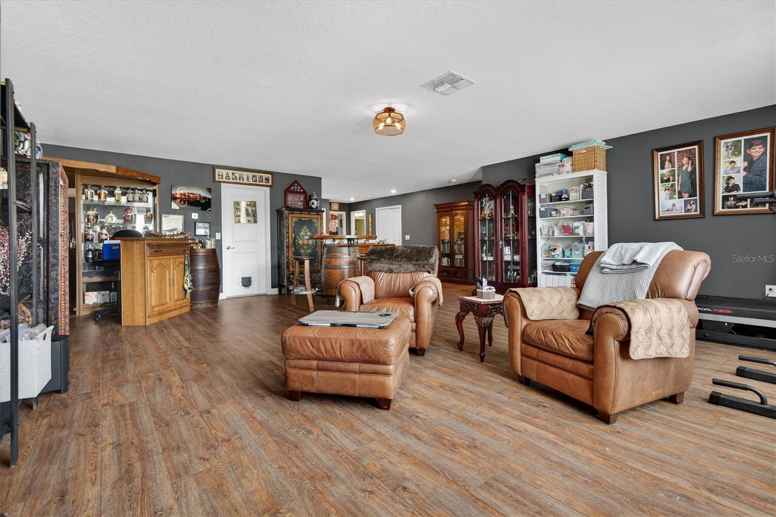 Image 21 of 49 For 11762 Winterset Cove Drive