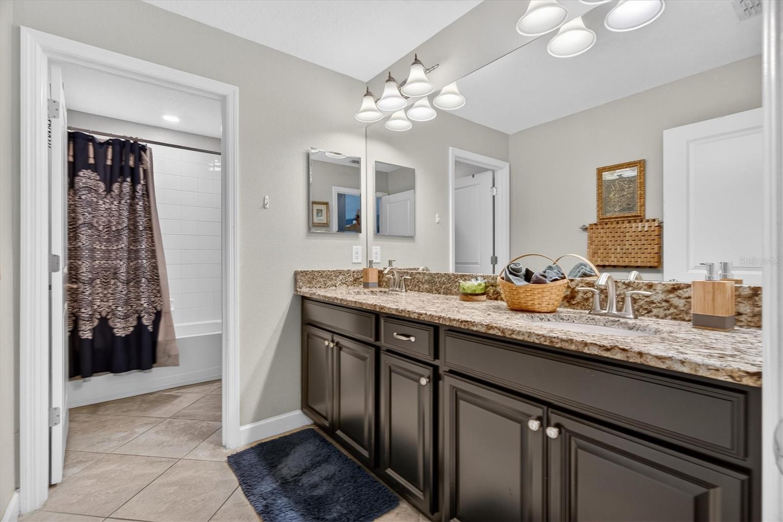 Image 26 of 49 For 11762 Winterset Cove Drive