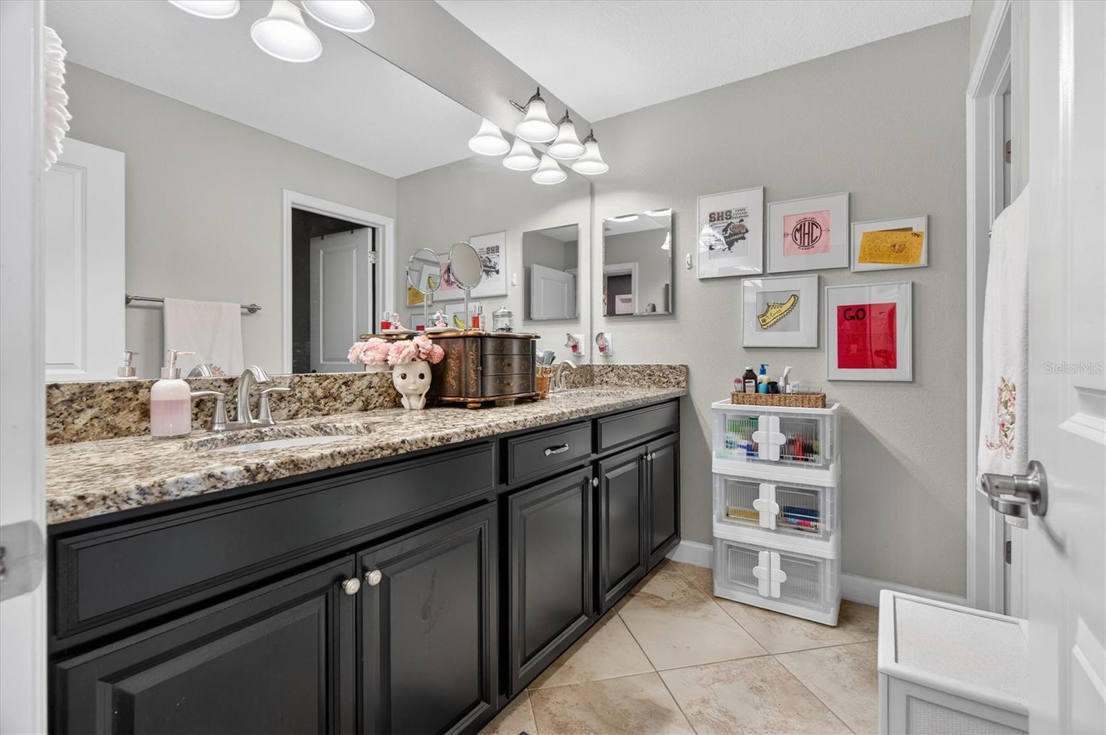 Image 29 of 49 For 11762 Winterset Cove Drive