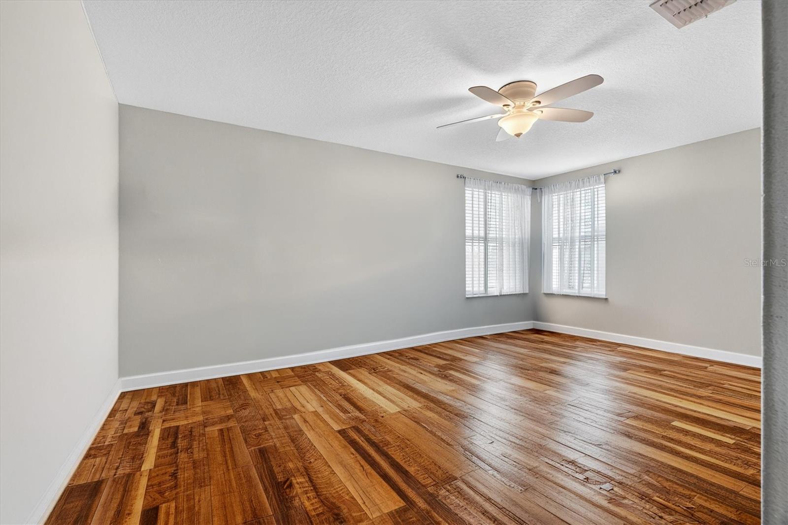 Image 31 of 49 For 11762 Winterset Cove Drive