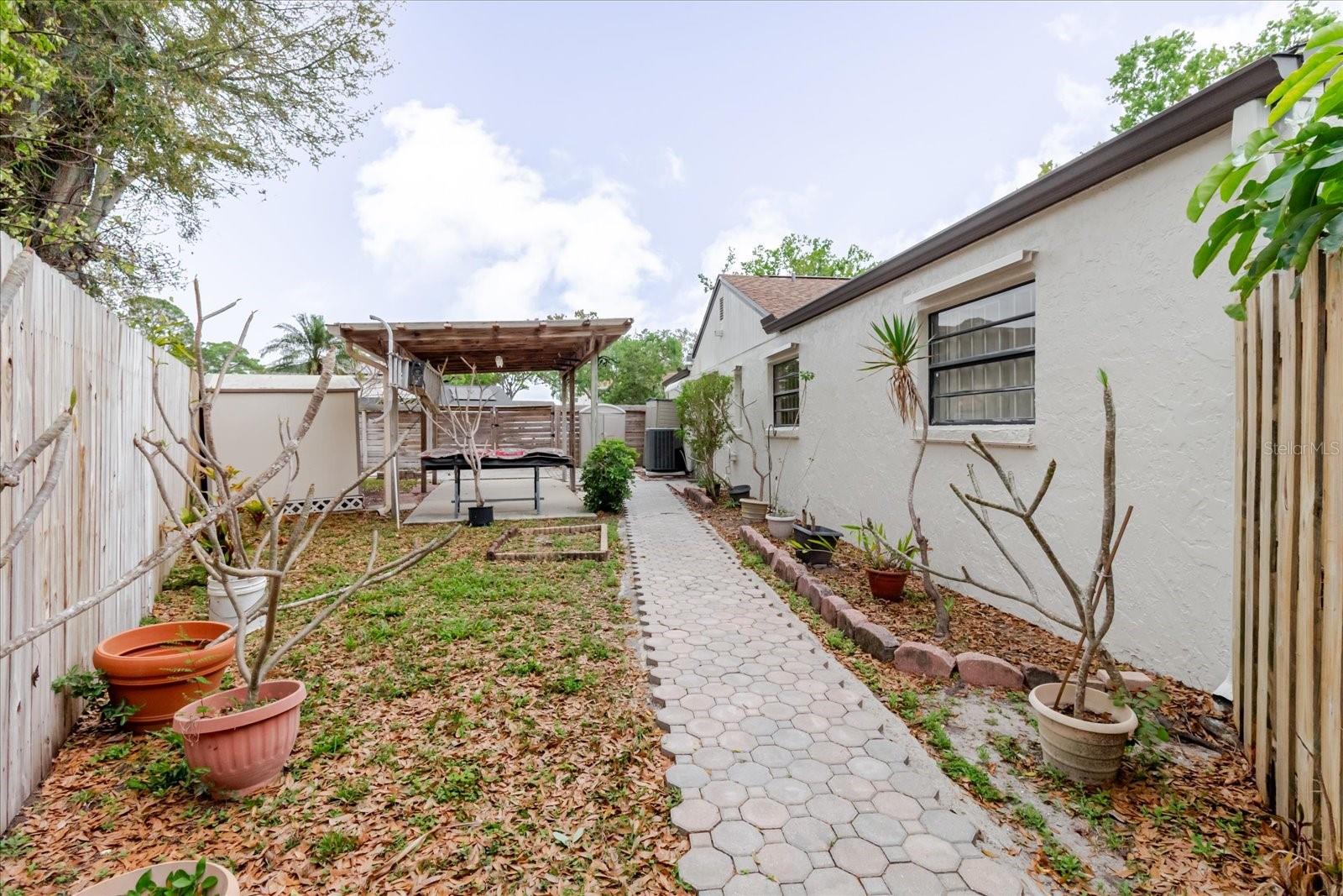 Image 72 of 91 For 8222 La Serena Drive