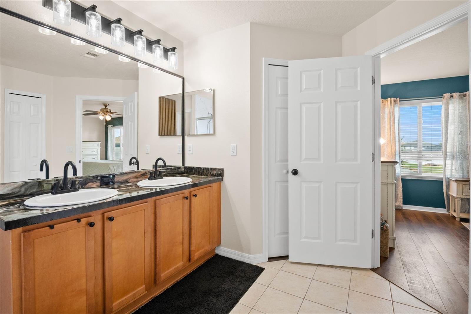 Image 23 of 50 For 31103 Bridgegate Drive