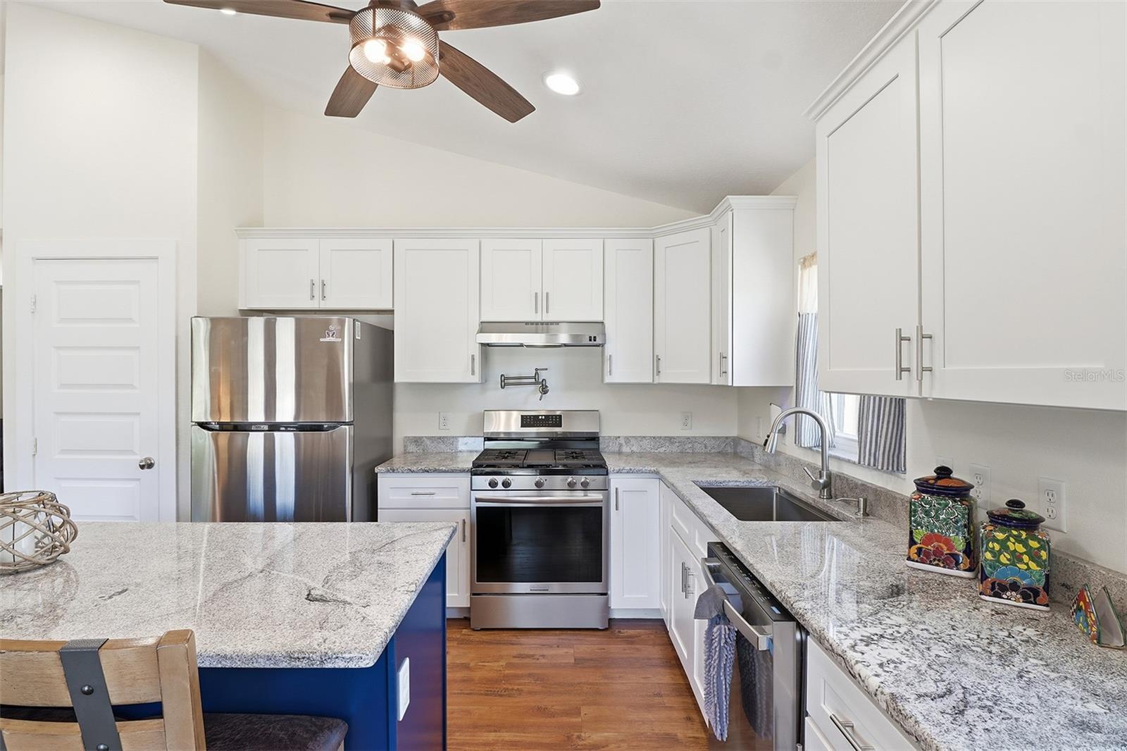 Image 15 of 56 For 6368 Grantham Court