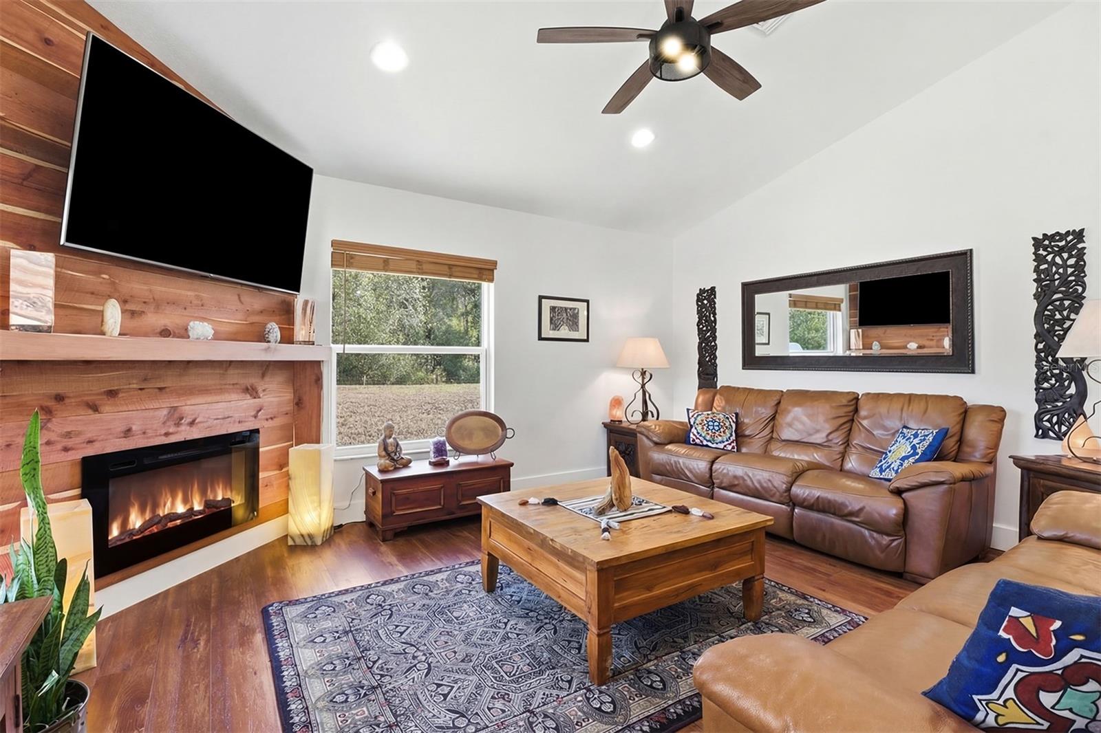 Image 9 of 56 For 6368 Grantham Court