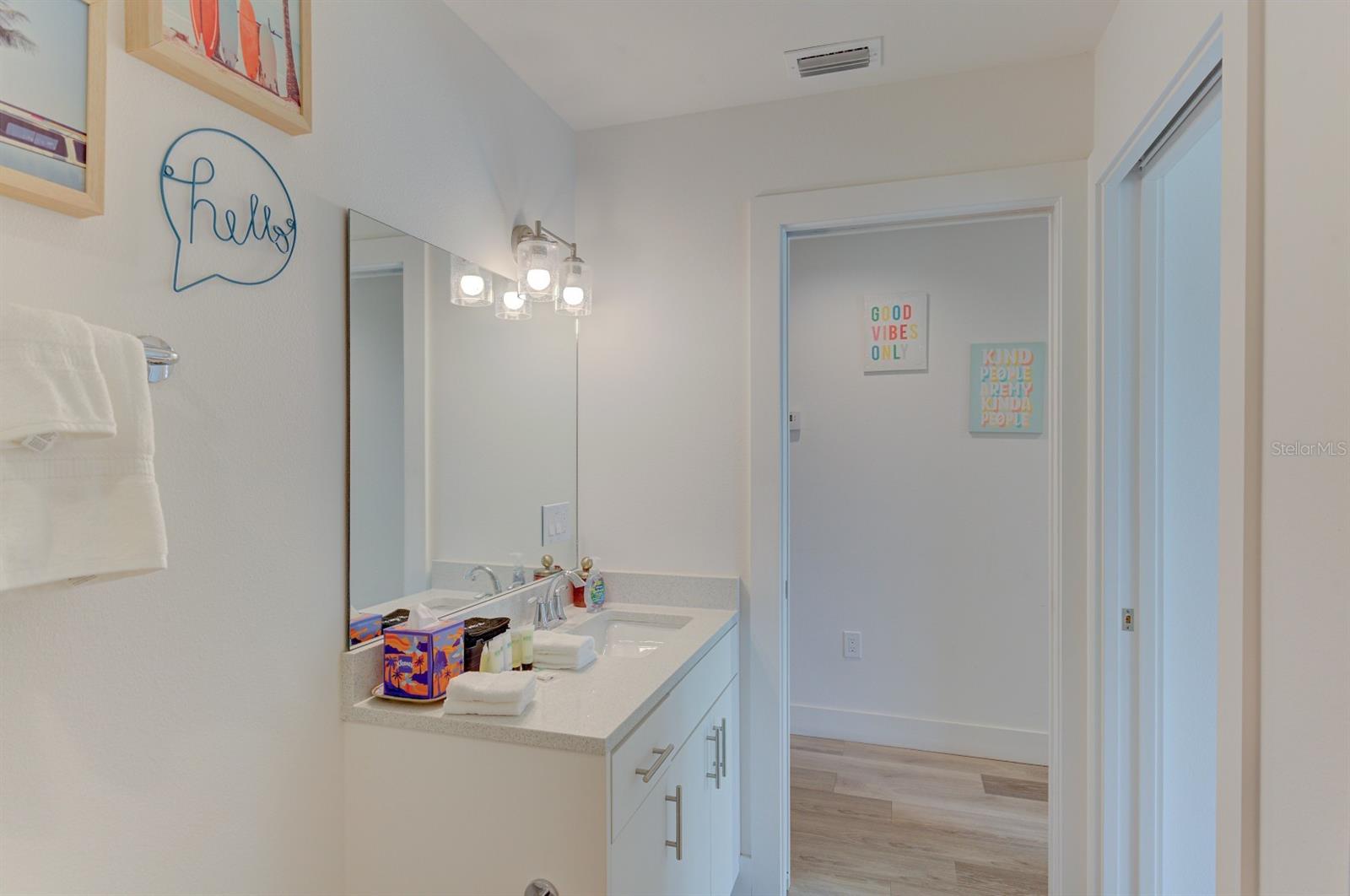 Listing photo id 26 for 15305 1st Street E 202