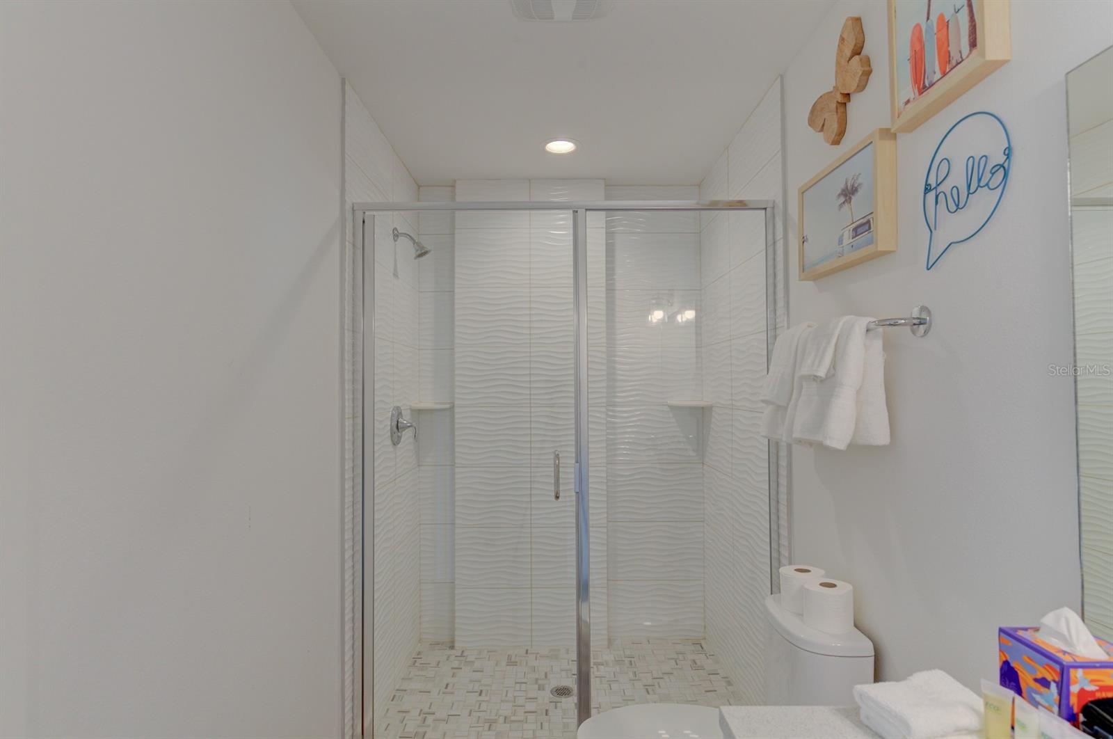 Listing photo id 27 for 15305 1st Street E 202