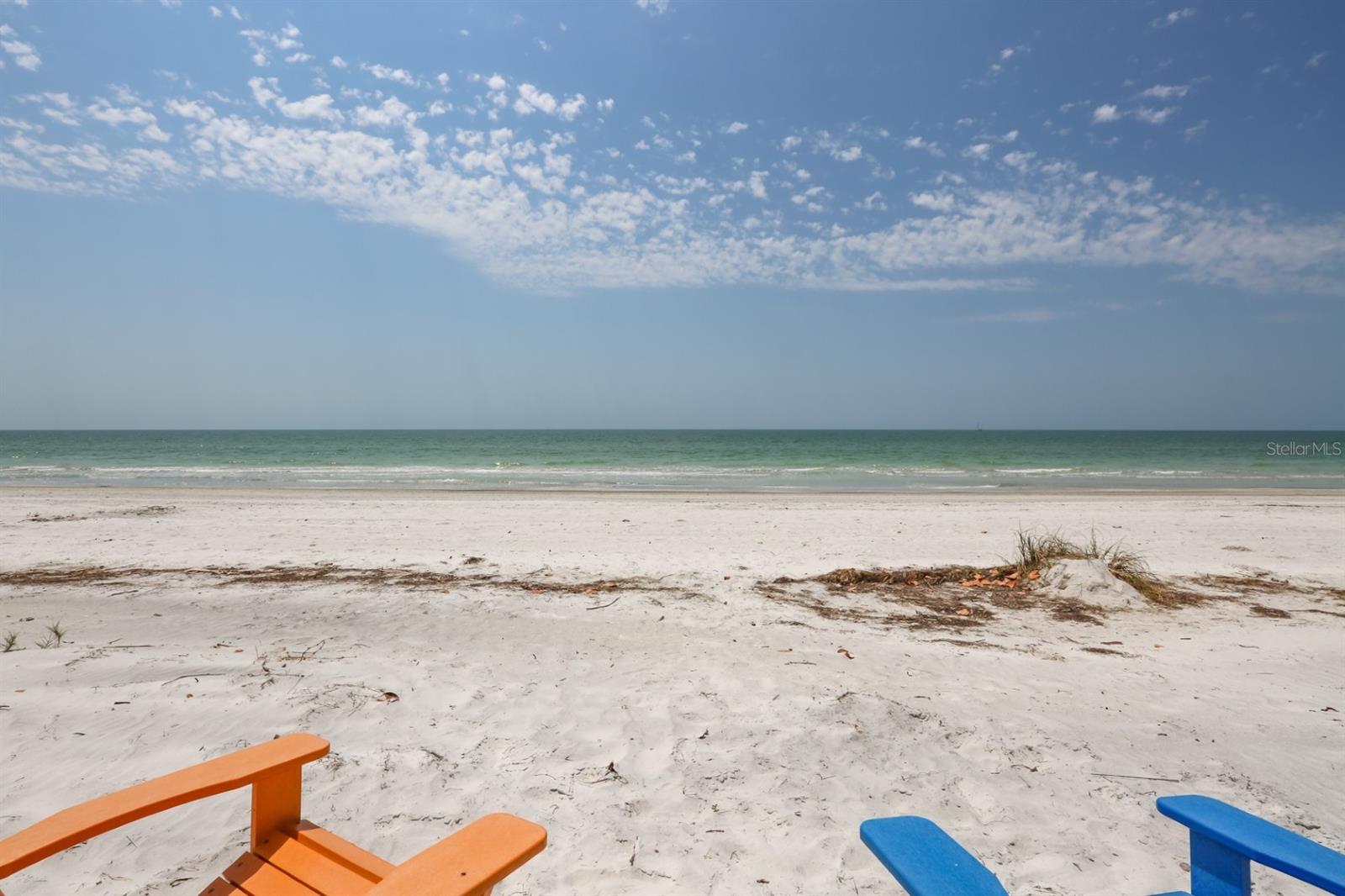 Listing photo id 36 for 15305 1st Street E 202