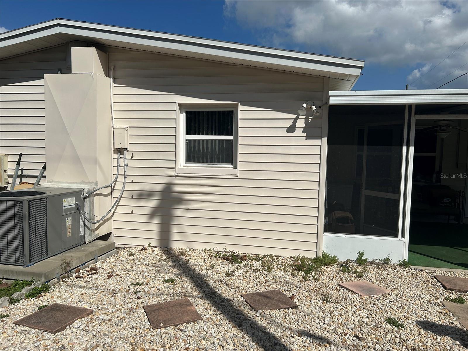 Image 24 of 29 For 8000 54th Street N