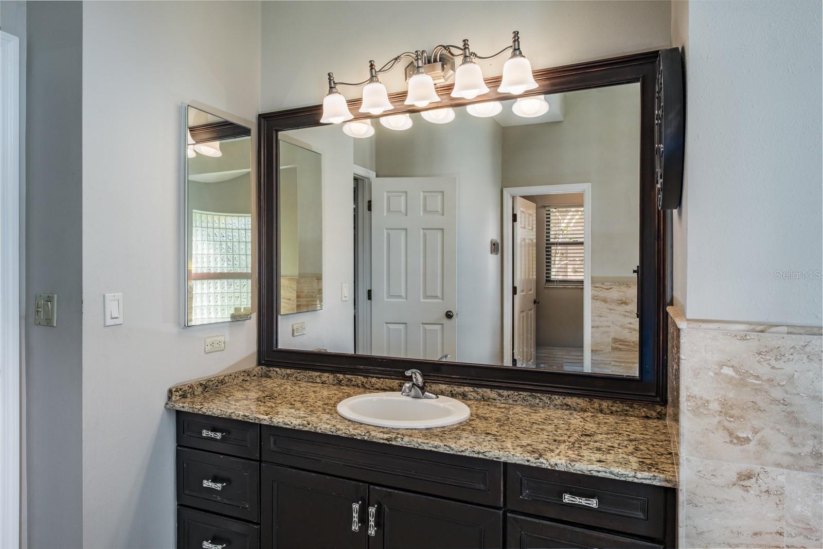 Image 36 of 100 For 35 Kelleys Trail