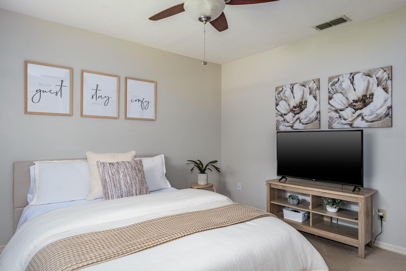 Image 41 of 100 For 35 Kelleys Trail