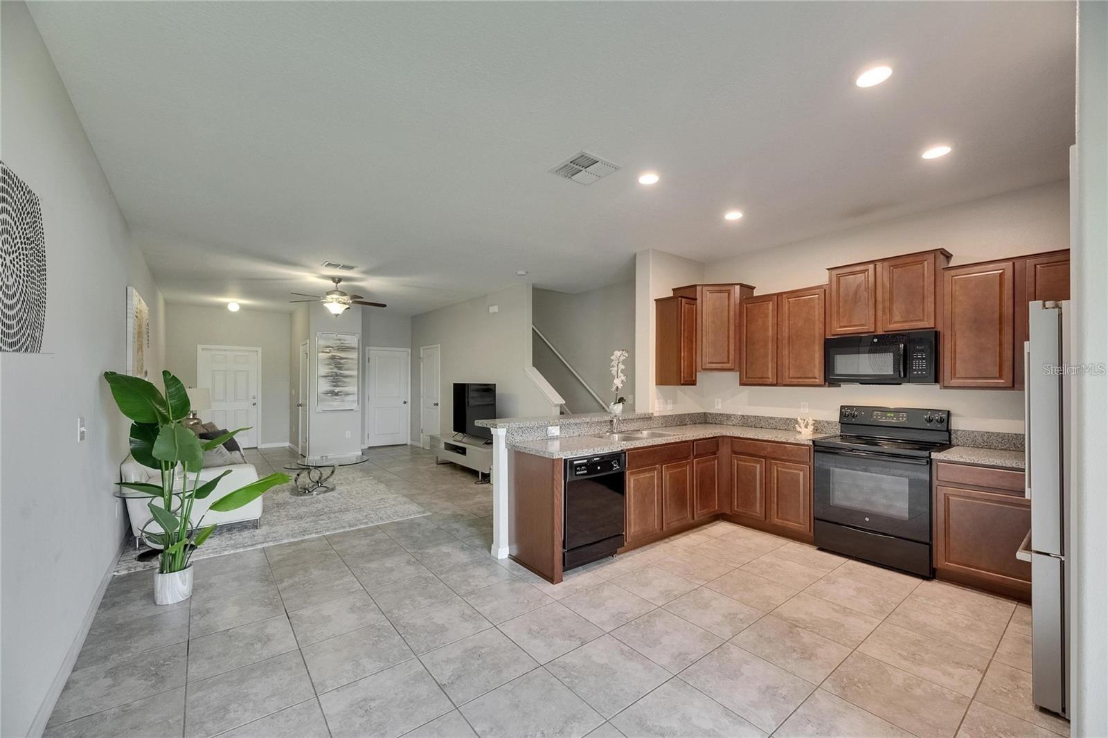 Image 10 of 29 For 12952 Utopia Gardens Way