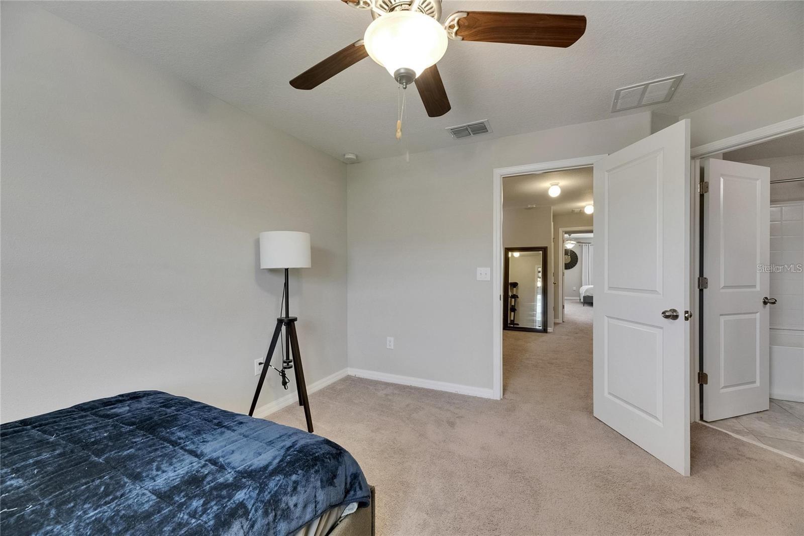 Image 17 of 29 For 12952 Utopia Gardens Way