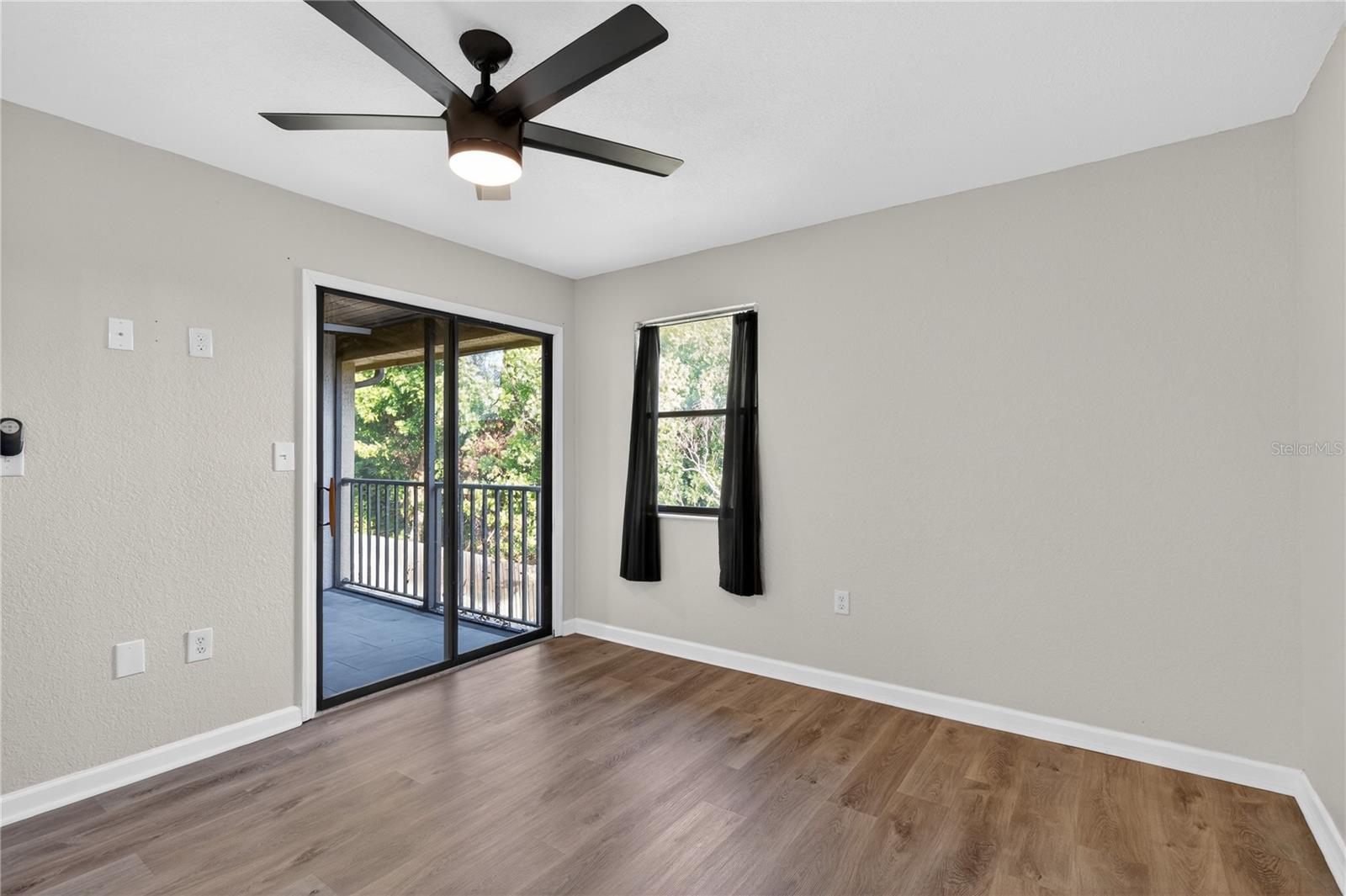 Image 10 of 34 For 10167 Sailwinds Boulevard N 206