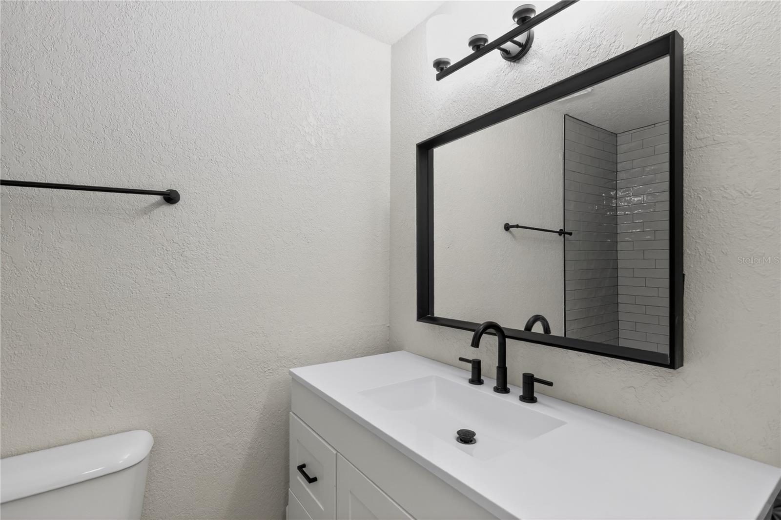 Image 17 of 34 For 10167 Sailwinds Boulevard N 206