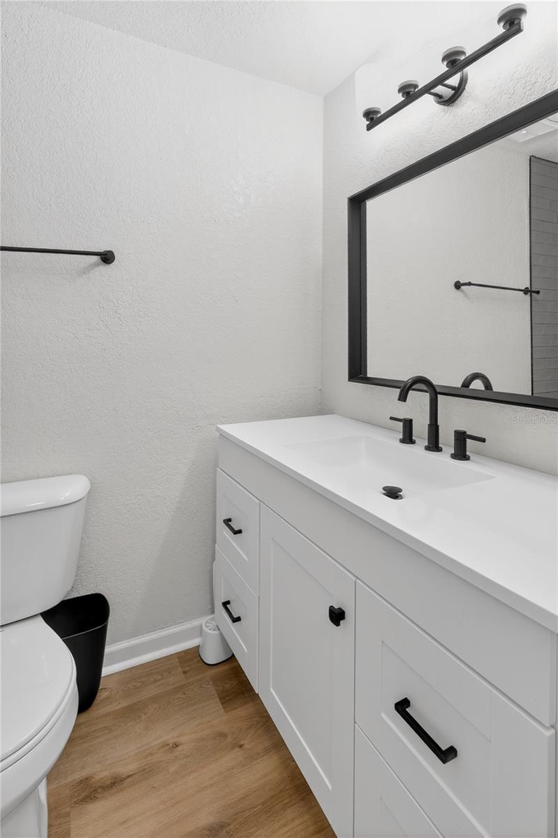 Image 18 of 34 For 10167 Sailwinds Boulevard N 206