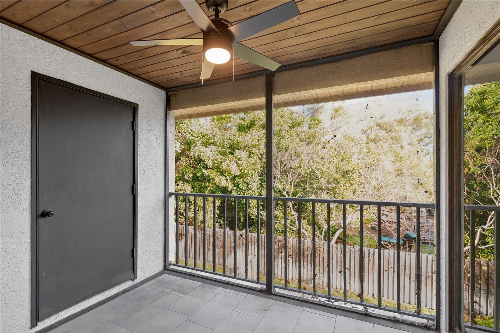 Image 27 of 34 For 10167 Sailwinds Boulevard N 206