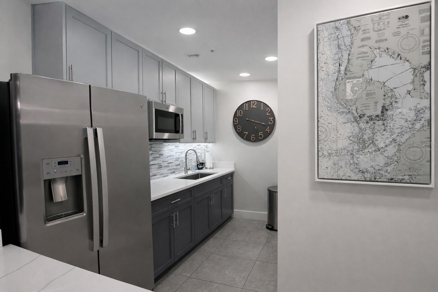 Image 17 of 18 For 1010 Central Avenue 218