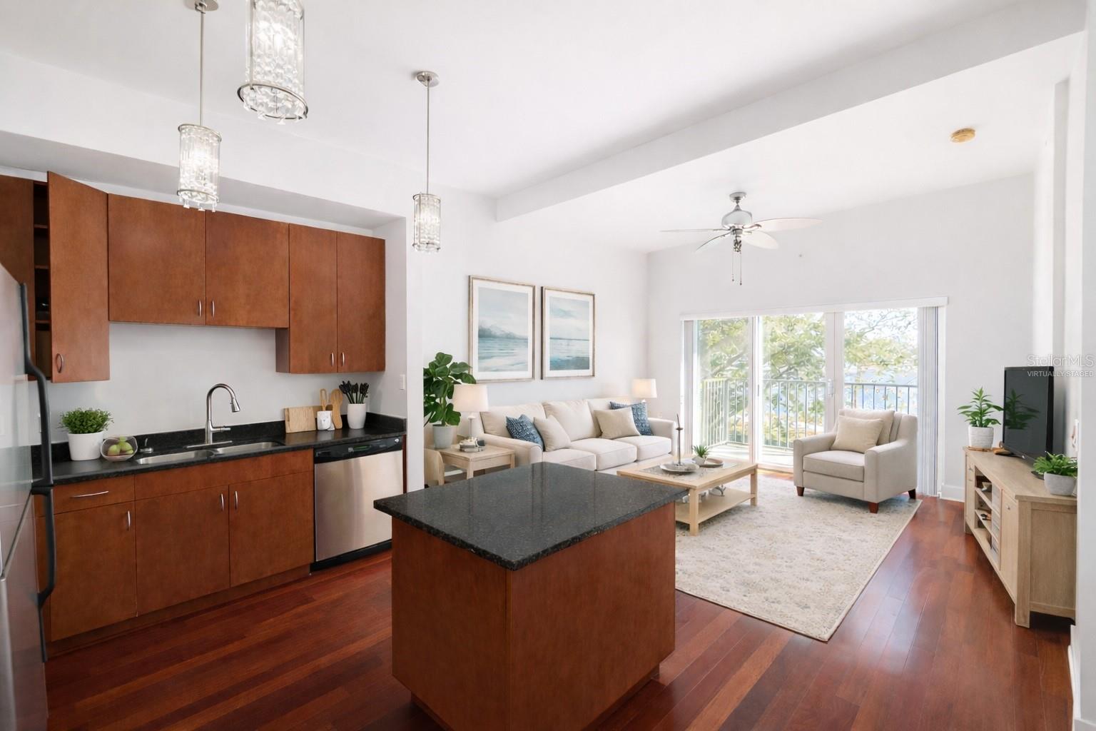 Image 4 of 18 For 1010 Central Avenue 218