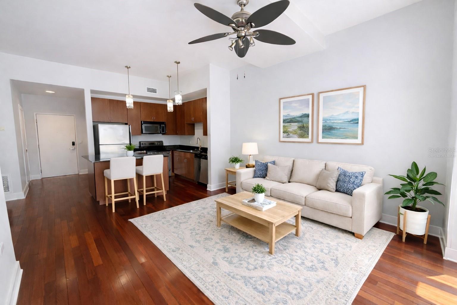 Image 6 of 18 For 1010 Central Avenue 218