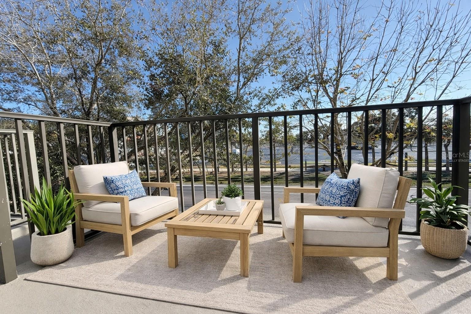 Image 8 of 18 For 1010 Central Avenue 218