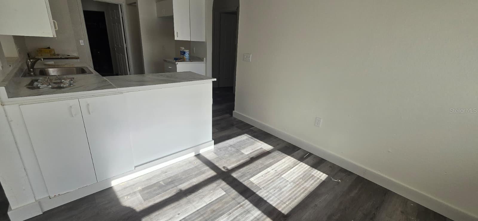 Image 8 of 31 For 5329 Kaspar Street