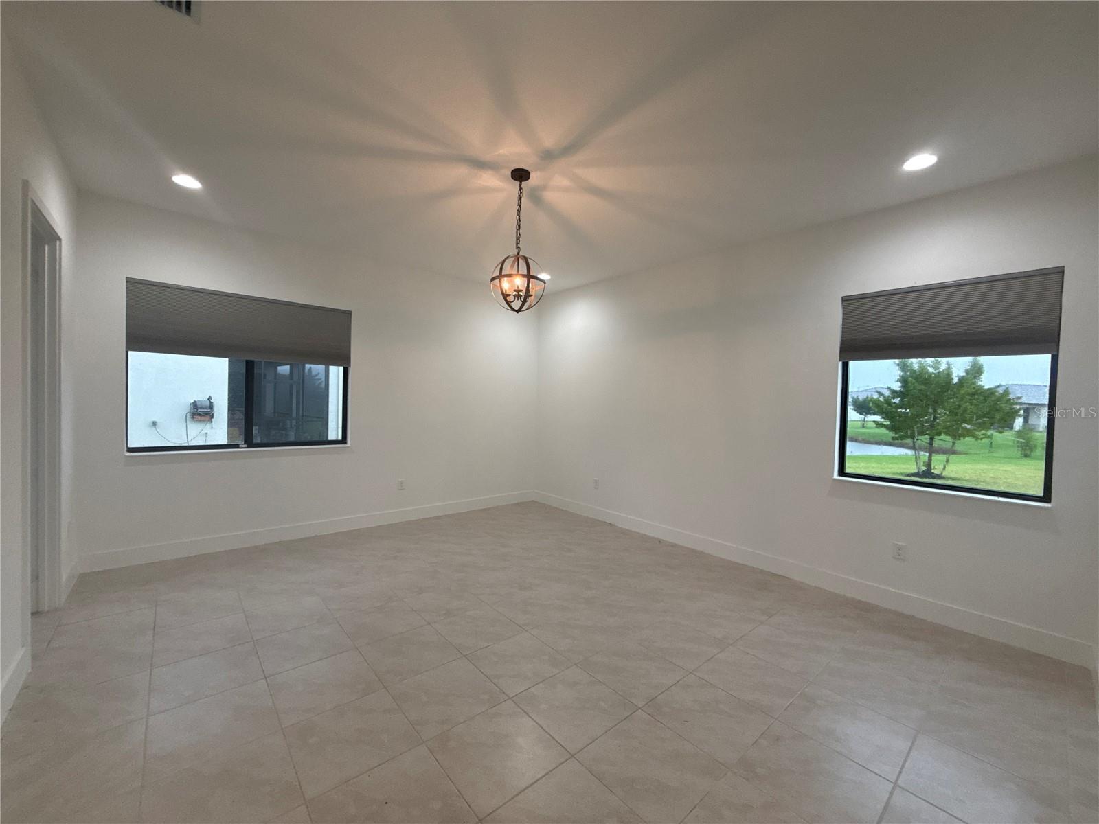 Image 12 of 34 For 5101 Gambero Way