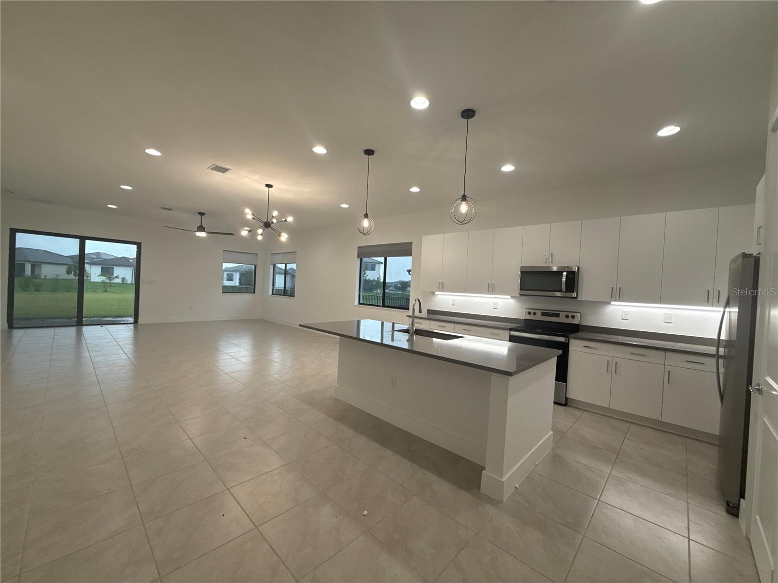 Image 3 of 34 For 5101 Gambero Way