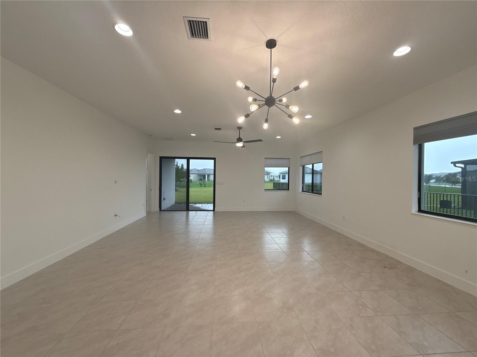 Image 7 of 34 For 5101 Gambero Way