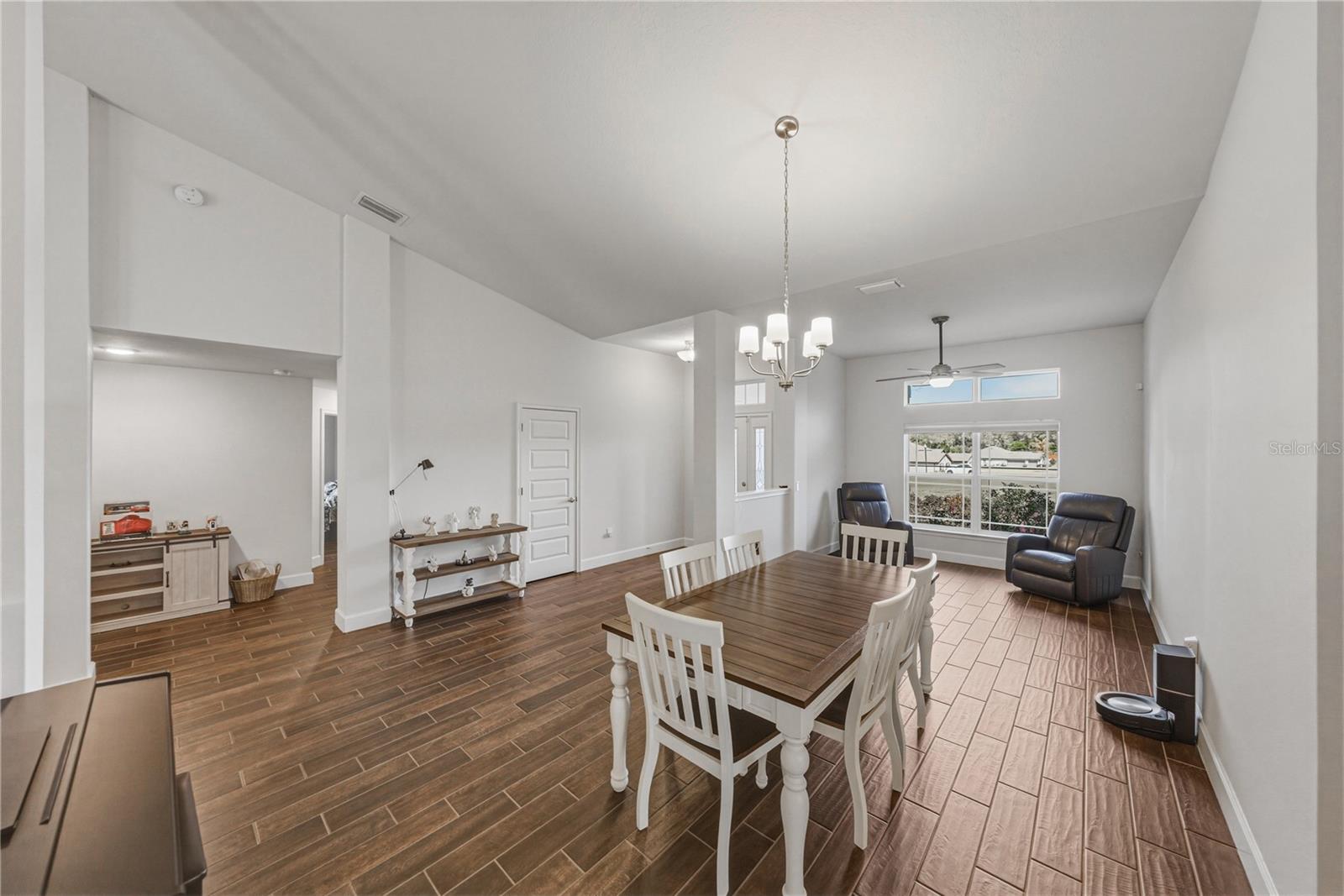 Image 20 of 55 For 41049 Stanton Hall Drive