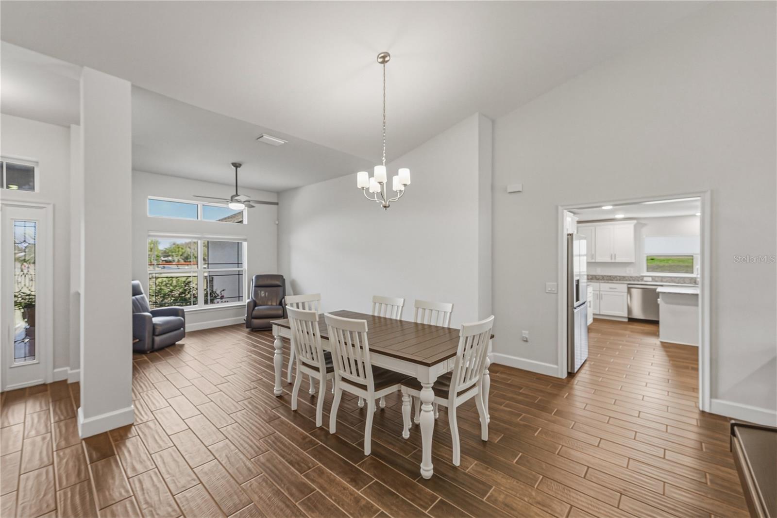 Image 21 of 55 For 41049 Stanton Hall Drive