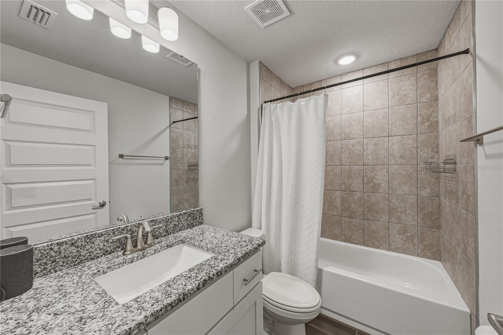 Image 39 of 55 For 41049 Stanton Hall Drive