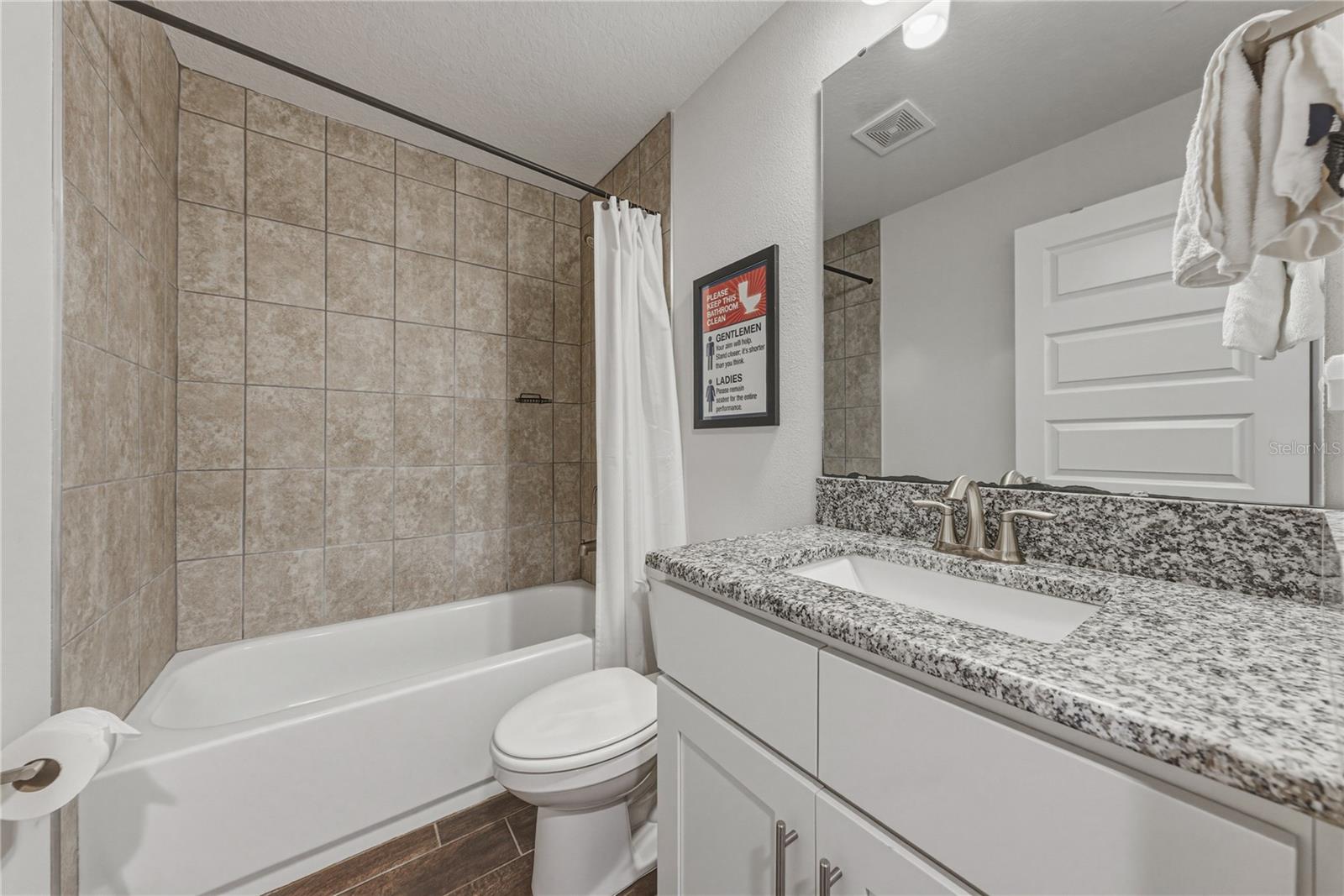 Image 42 of 55 For 41049 Stanton Hall Drive