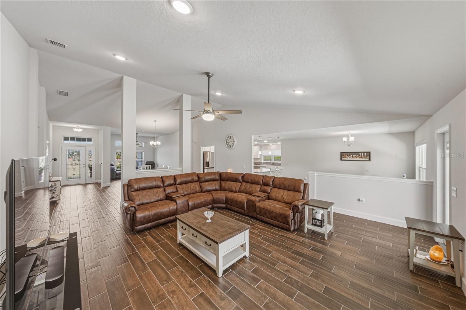 Image 8 of 55 For 41049 Stanton Hall Drive