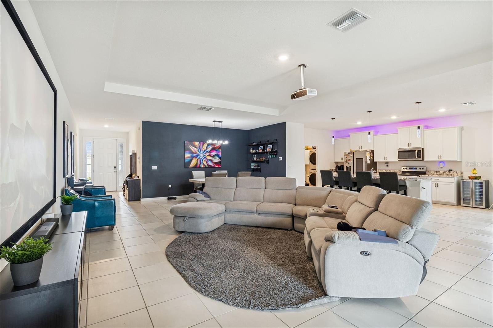 Image 18 of 81 For 13470 Golden Lime Avenue