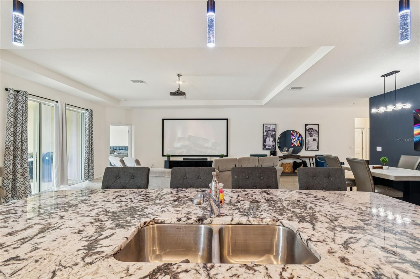 Image 28 of 81 For 13470 Golden Lime Avenue