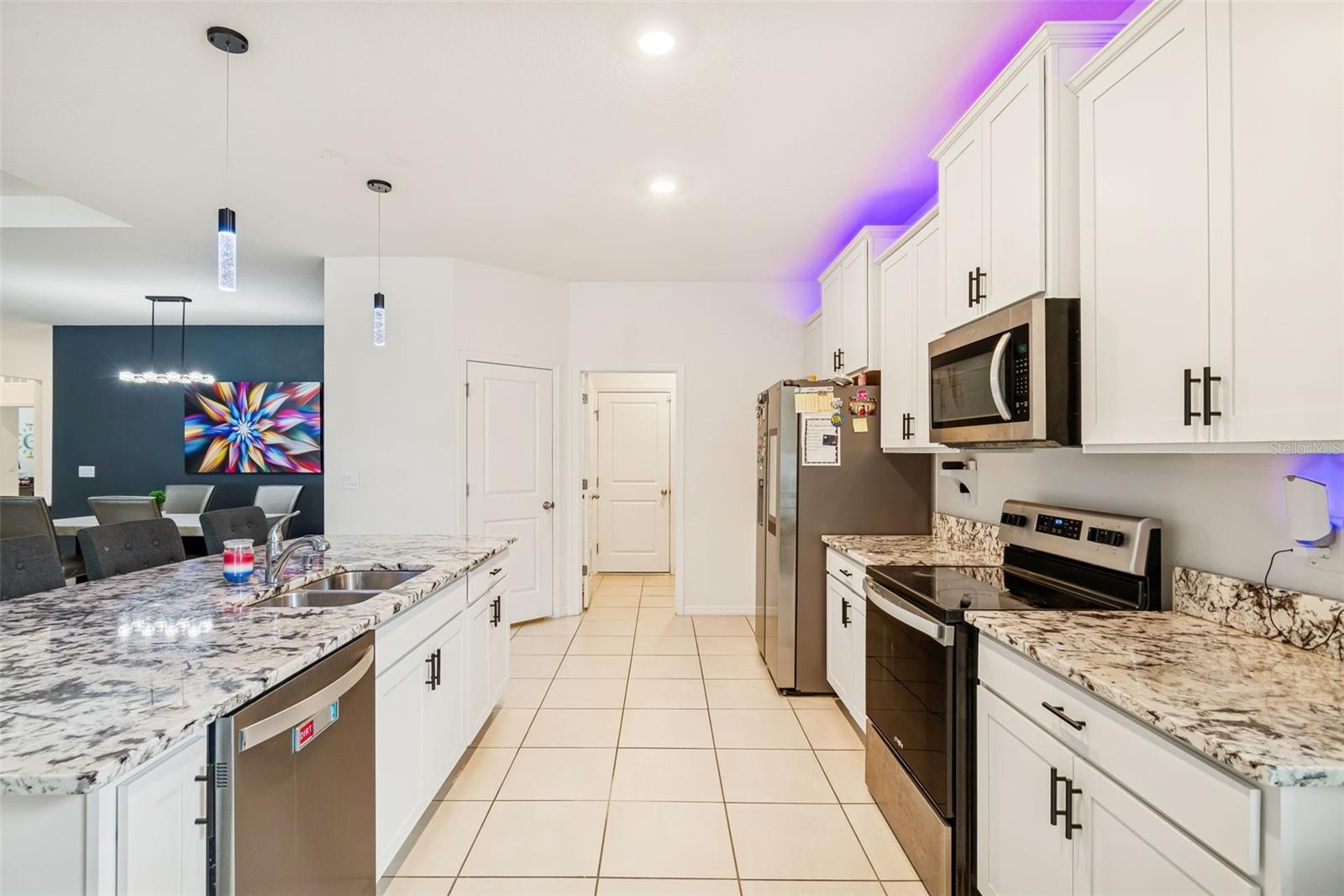 Image 29 of 81 For 13470 Golden Lime Avenue