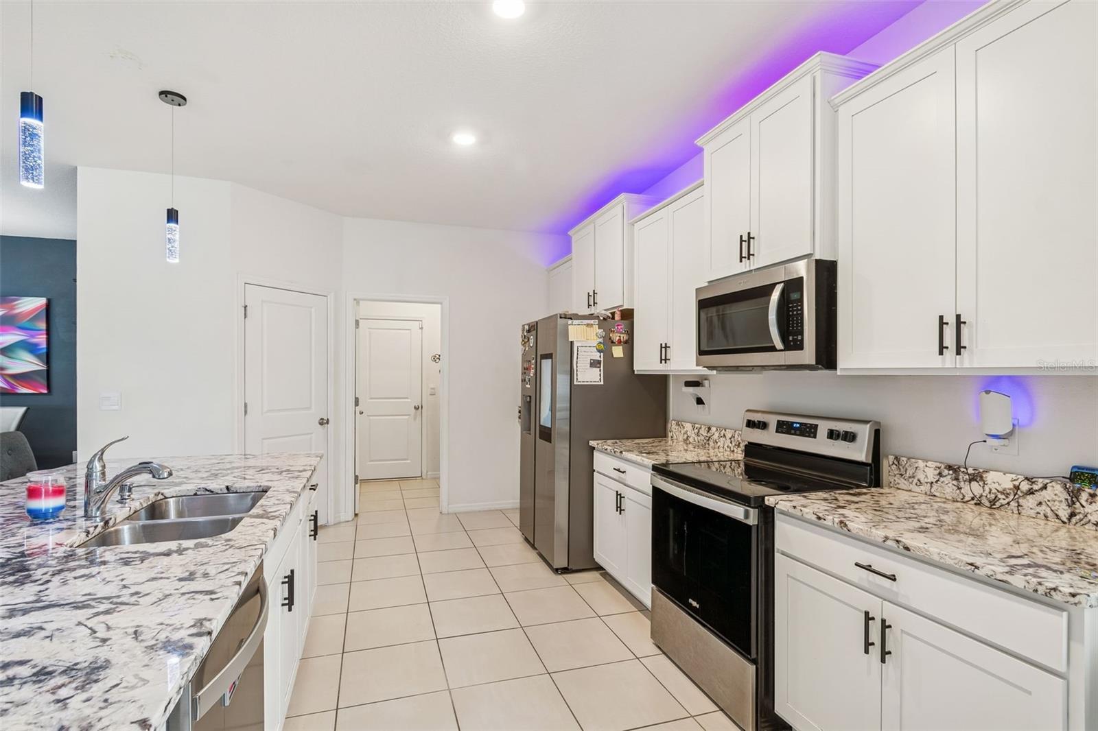 Image 31 of 81 For 13470 Golden Lime Avenue