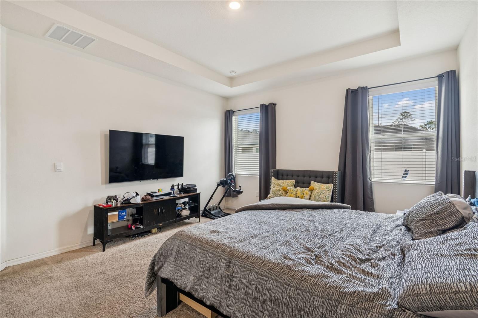 Image 34 of 81 For 13470 Golden Lime Avenue