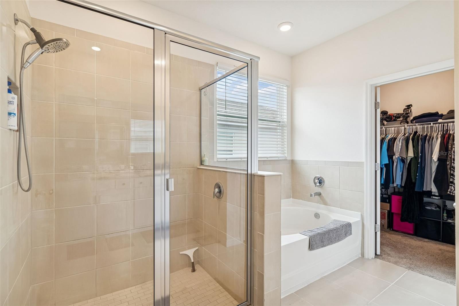 Image 38 of 81 For 13470 Golden Lime Avenue