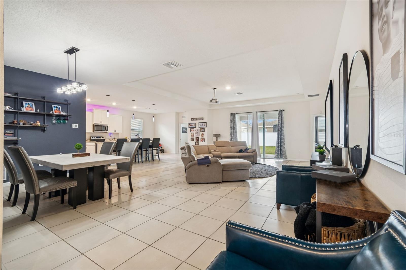 Image 9 of 81 For 13470 Golden Lime Avenue