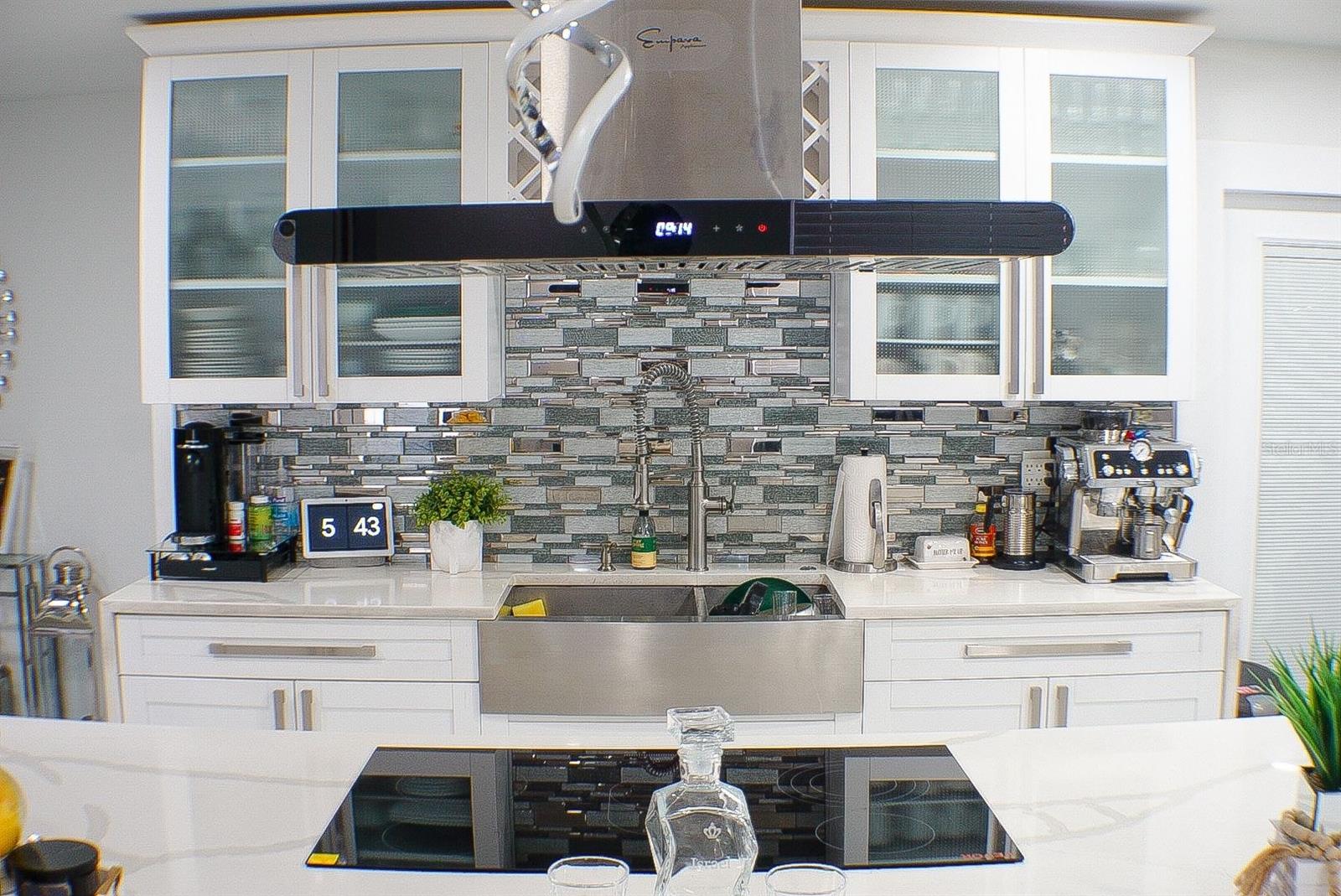 Listing photo id 28 for 6816 Creek Drive