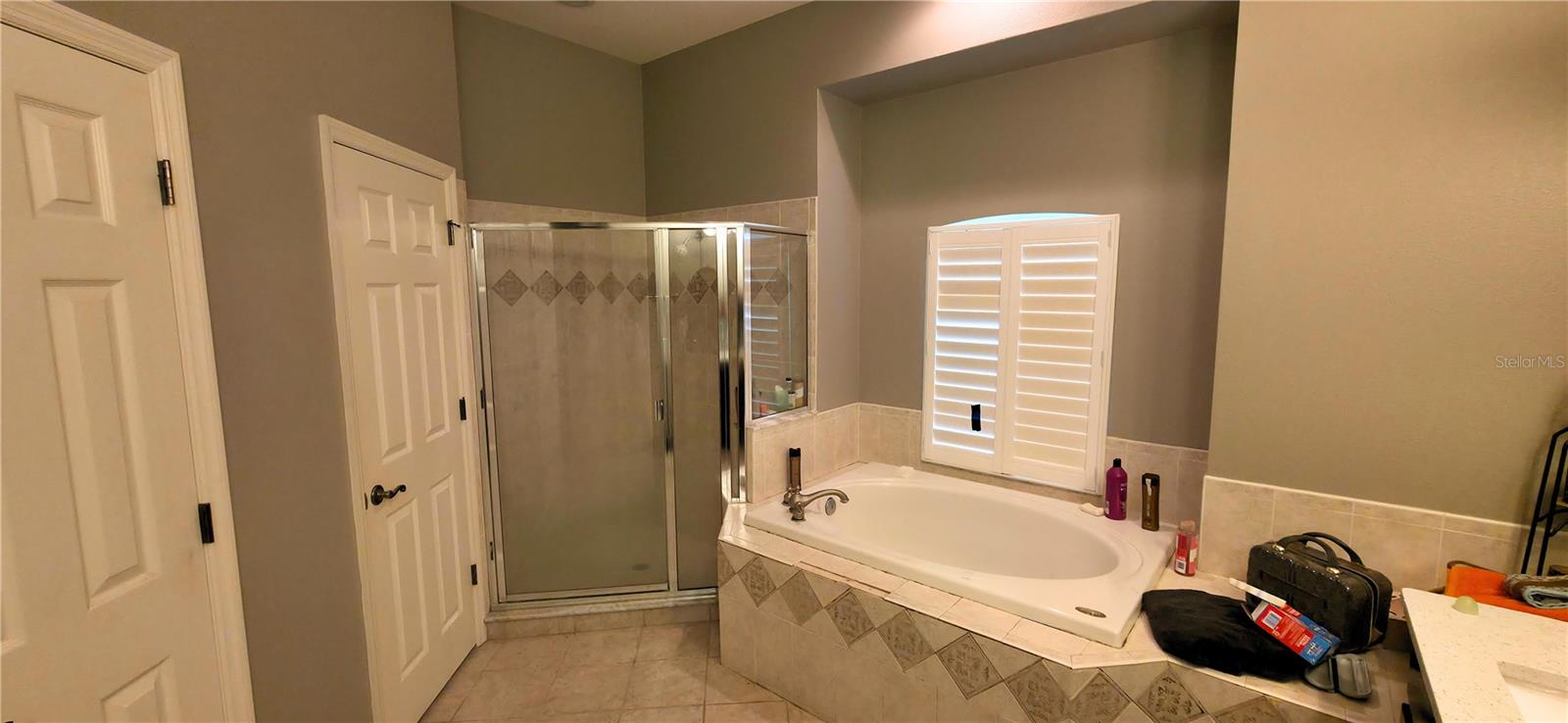 Image 14 of 47 For 6041 Catlin Drive