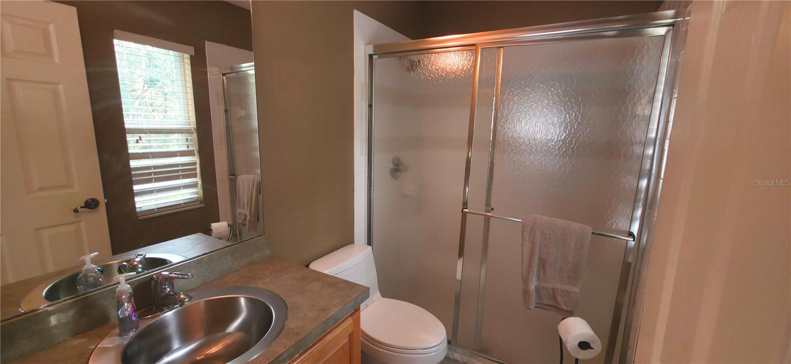 Image 23 of 47 For 6041 Catlin Drive