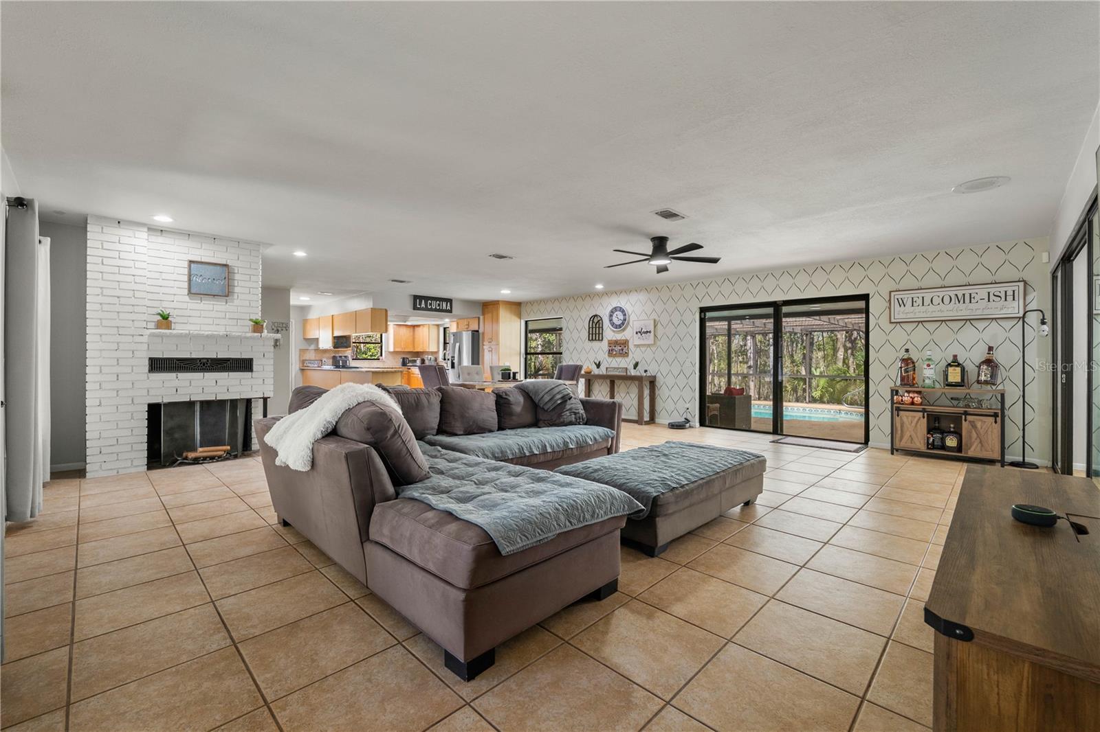Image 8 of 92 For 16039 Bullis Drive